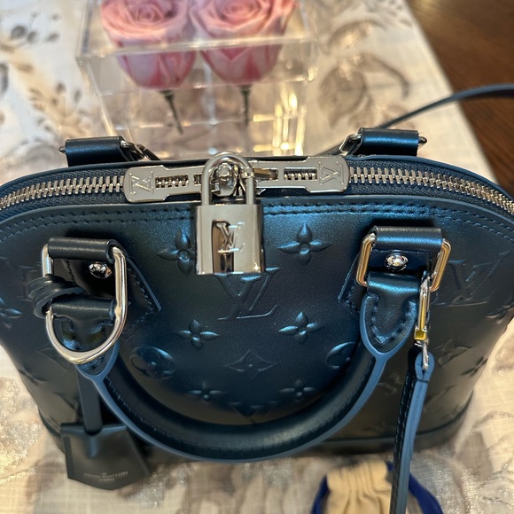 💗 SOLD 💗 LOUIS VUITTON Monogram Alma BB Steel Blue - Picture 2 of 11